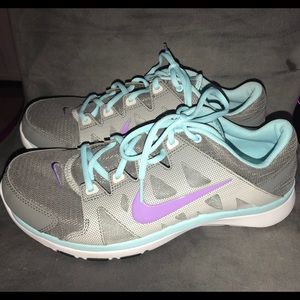 Nike women’s flex supreme TR 2 Size 9.5 Gray Blue